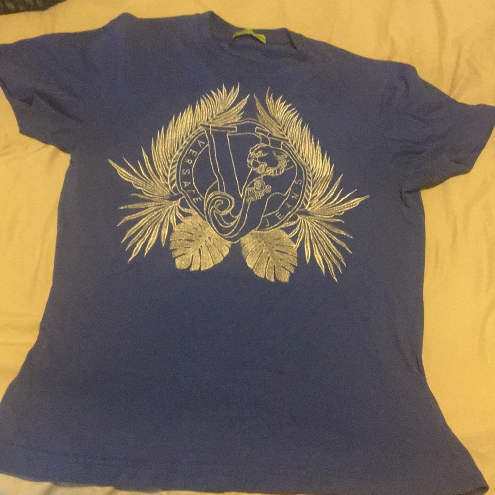 Men’s Versace tee shirt